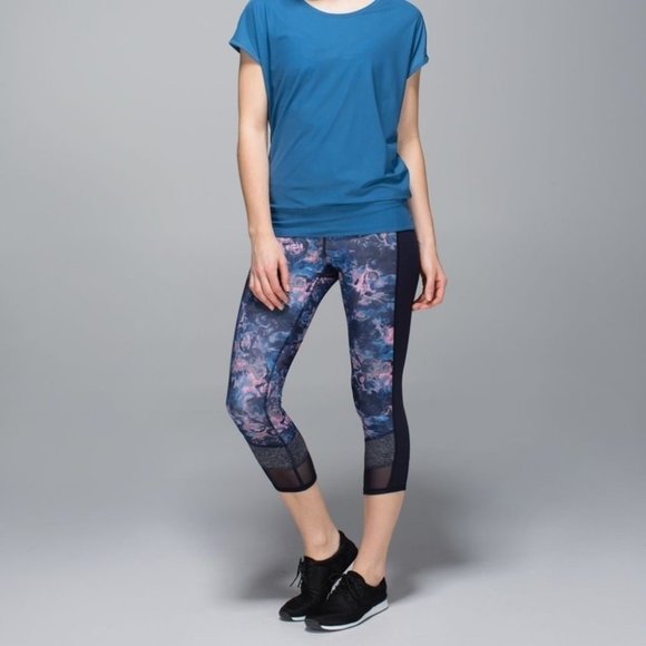 LULULEMON If You're Lucky Crop Full-On LuxtremeMoody Mirage Bark Berry Deep